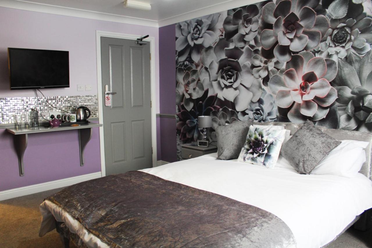 Blacksmiths Boutique B&B Robin Hood's Bay Exterior photo